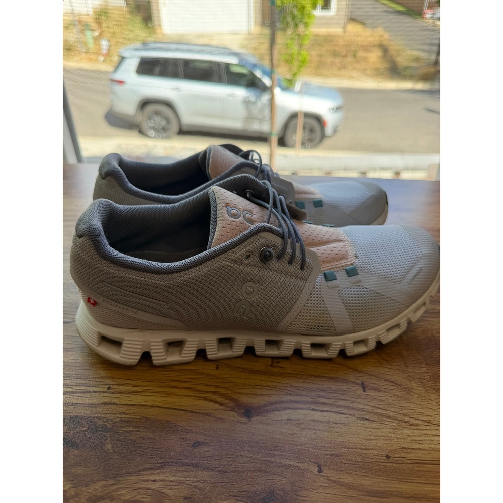 On Cloud 5 Running Shoes Women's 9.5 Glacier White Rose Sneaker
